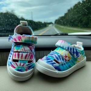 Blowfish, toddler sz 5